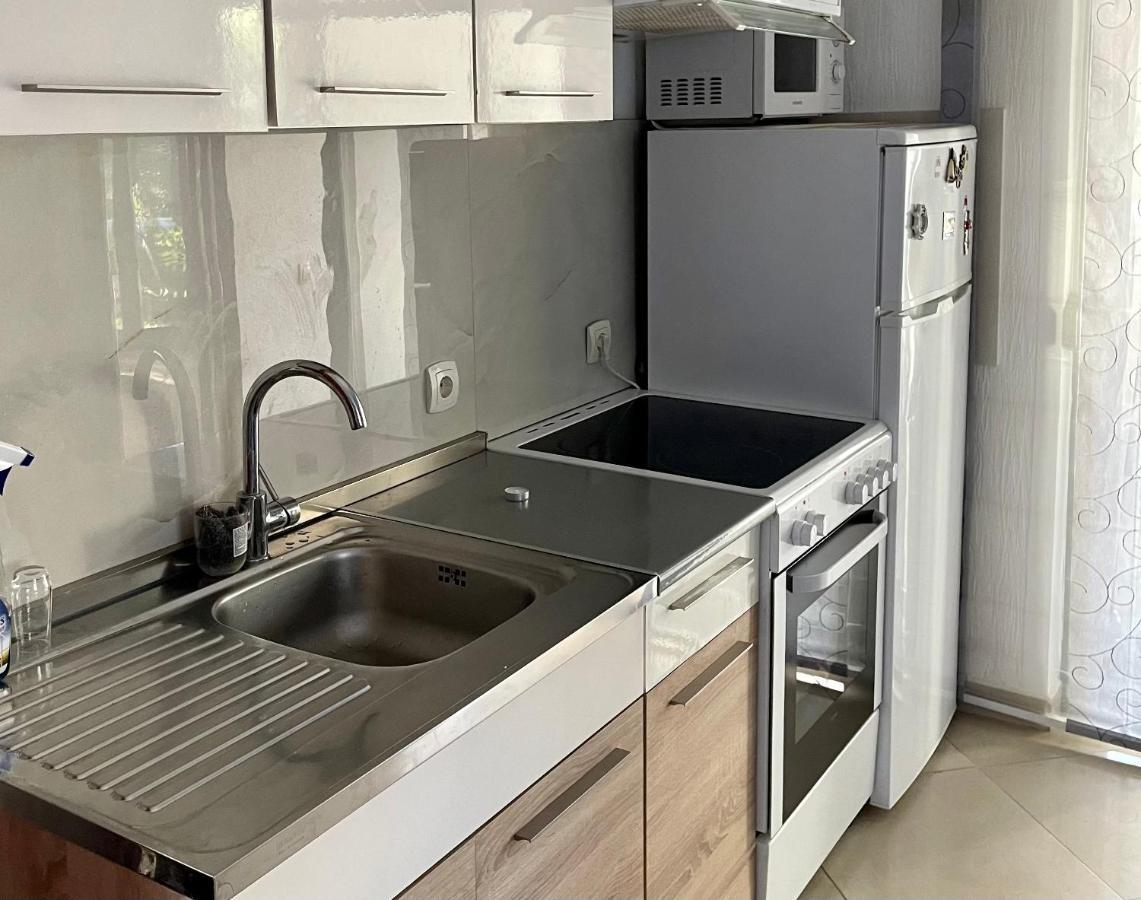 3 Bedroom Apartment With Pool Celuga Buitenkant foto