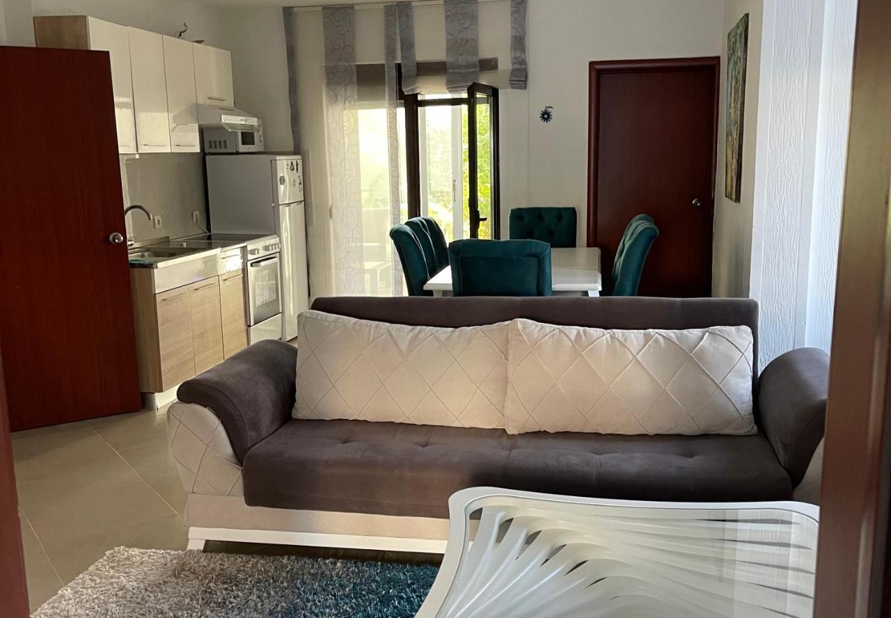 3 Bedroom Apartment With Pool Celuga Buitenkant foto