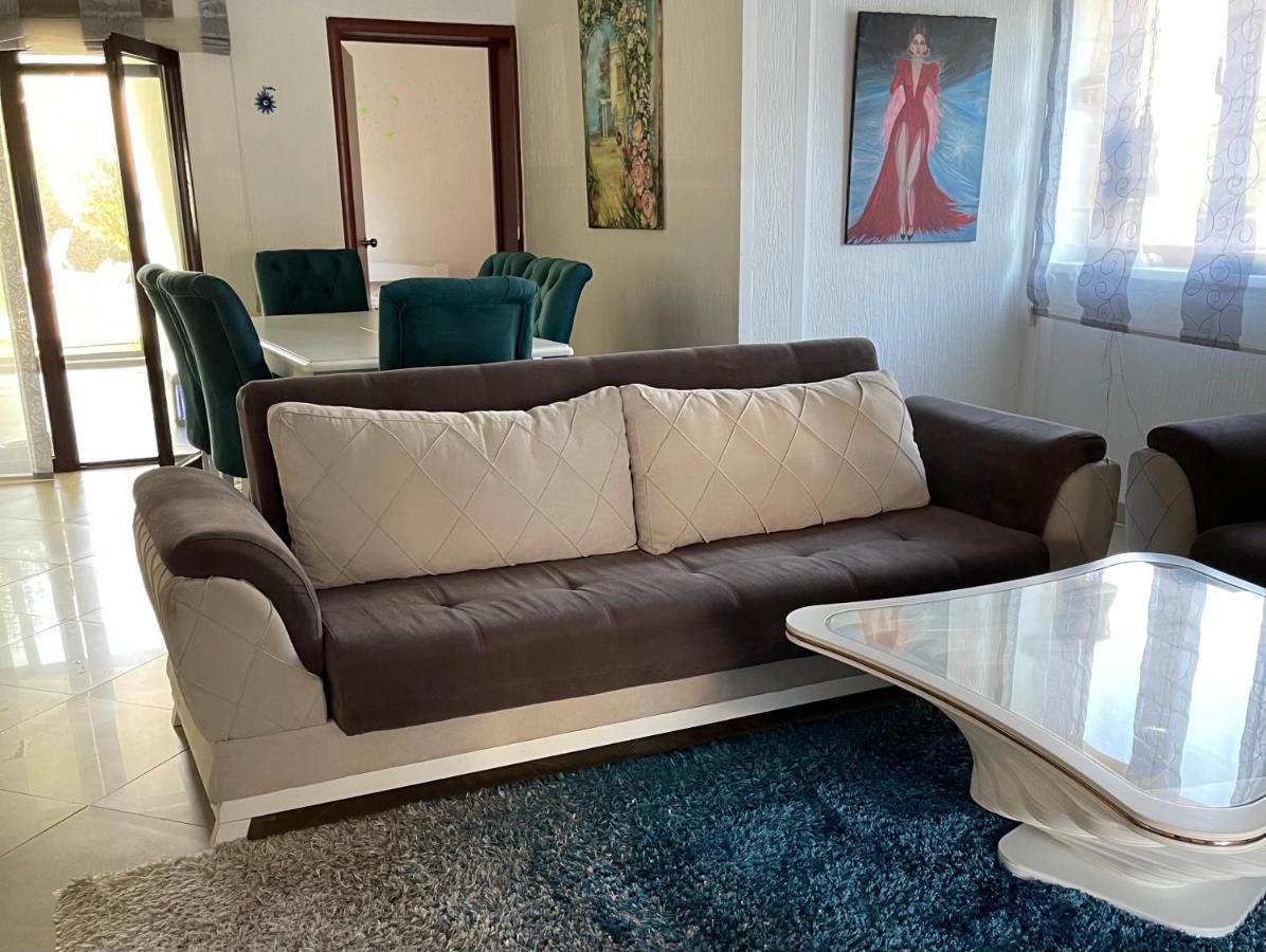 3 Bedroom Apartment With Pool Celuga Buitenkant foto