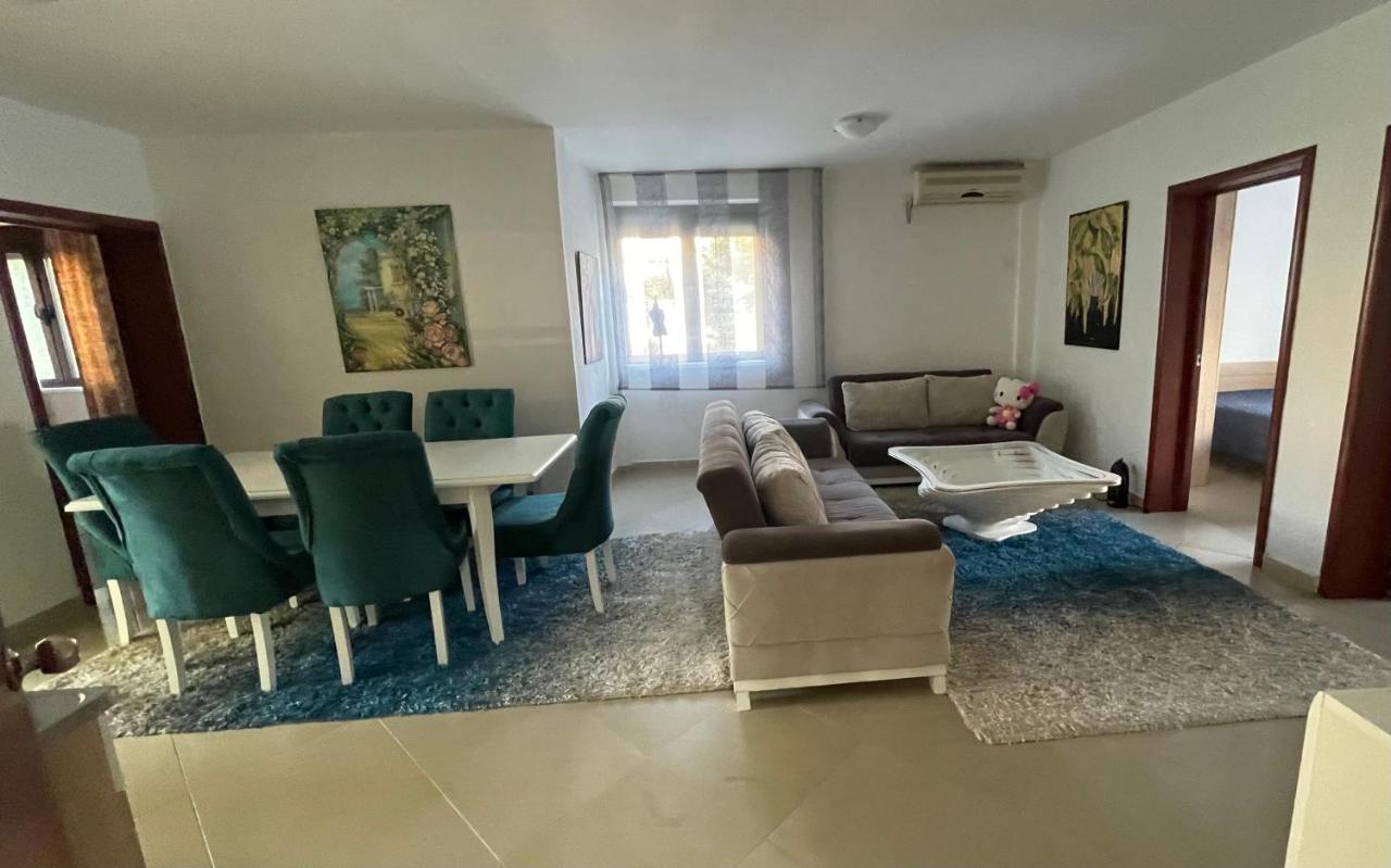 3 Bedroom Apartment With Pool Celuga Buitenkant foto