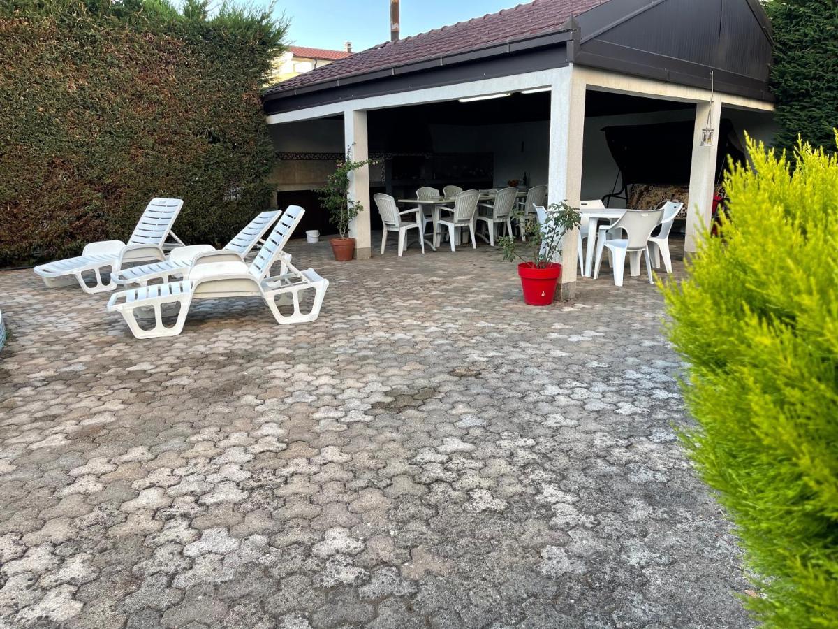 3 Bedroom Apartment With Pool Celuga Buitenkant foto