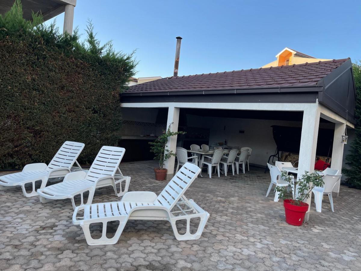 3 Bedroom Apartment With Pool Celuga Buitenkant foto