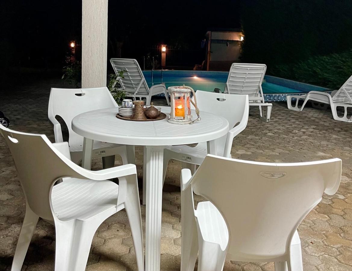 3 Bedroom Apartment With Pool Celuga Buitenkant foto